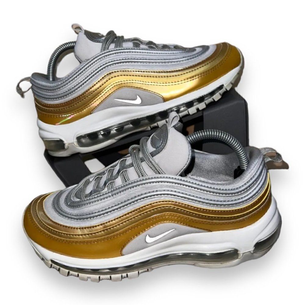 Nike Air Max 97 Sneakers Vast Grey/Metallic Gold AQ4137-001 Women's 7
